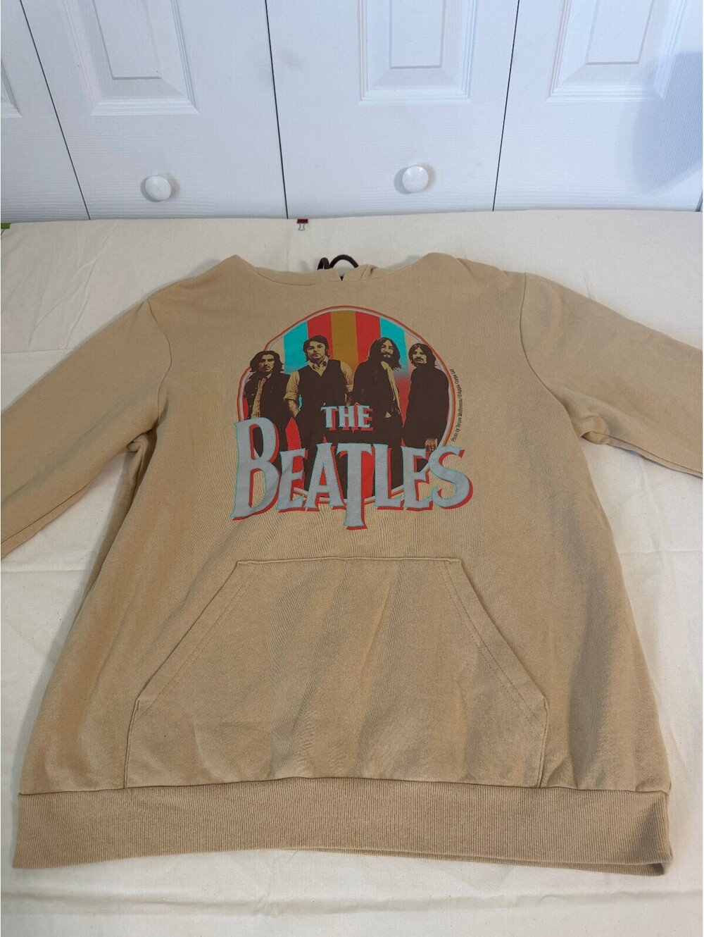 The Beatles Beige Hoodie Sweatshirt Size Large 60% Cotton 40% Polyester